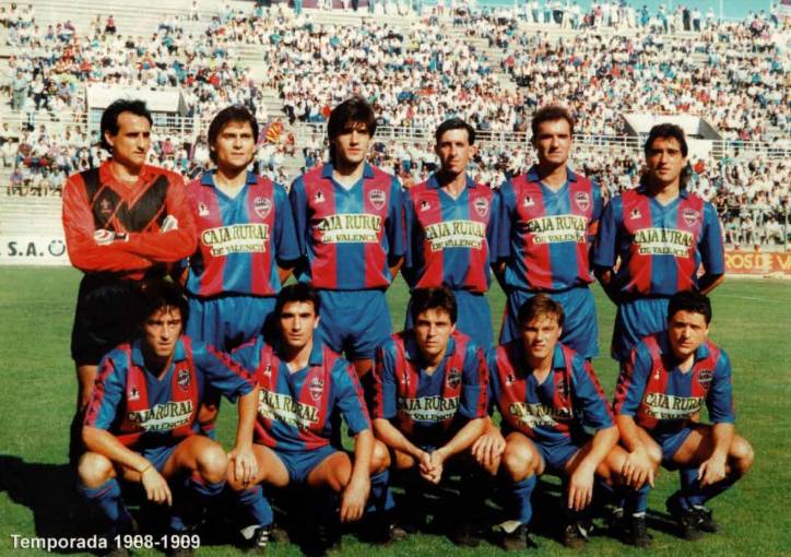 1980–1990：克鲁伊夫加盟与荒漠之旅，莱万特的十年沉浮