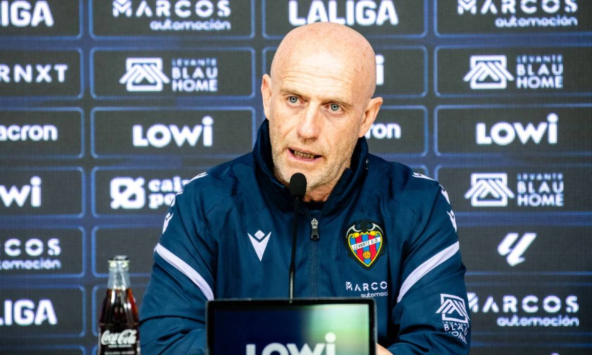 卡莱罗赛前喊话：莱万特德比战不自卑敢拼搏，盼用胜利书写队史新篇